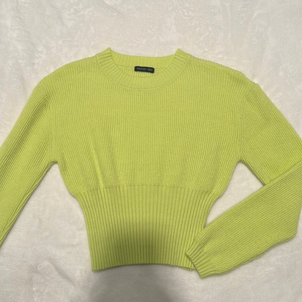 Yellowish green sweater